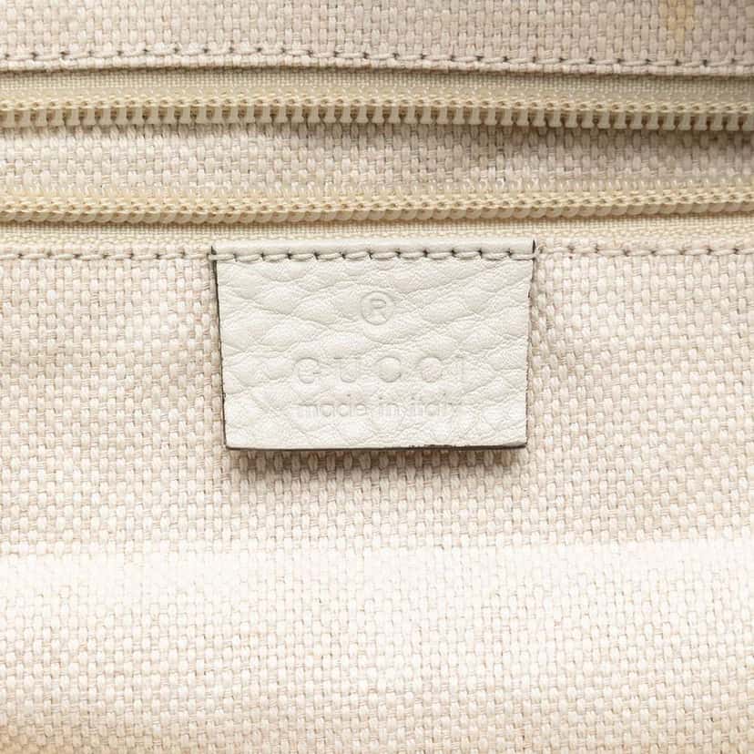 Gucci Leather Web Messenger Bag White Leather Good condition - Box View