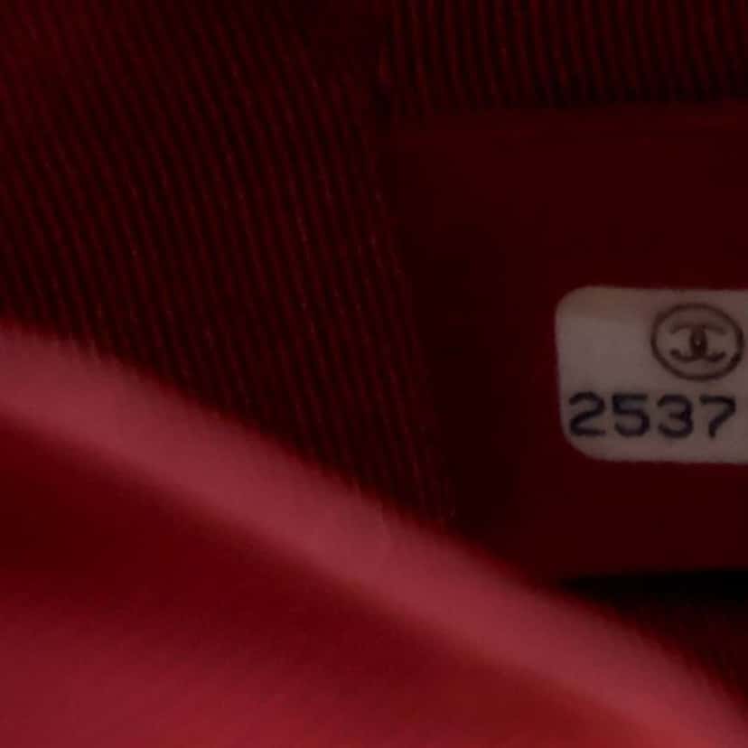 Chanel Small Bicolor Aged Calfskin Gabrielle Crossbody White Leather Good condition - Box View