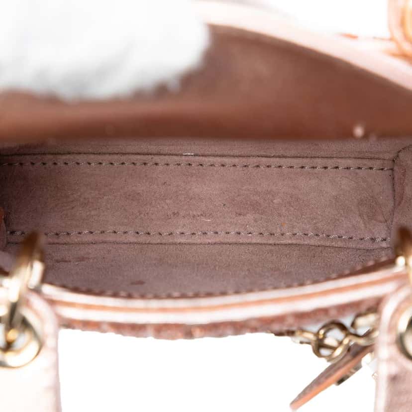 Dior Micro Metallic Calfskin Cannage Beaded Lady Dior Pink Leather Good condition - Model View