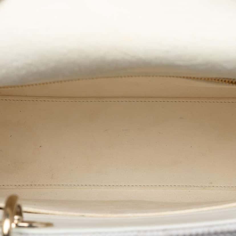 Dior Medium Mesh Cannage Lady Dior White Polyester Good condition - Model View