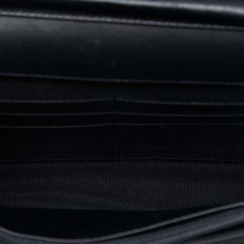 Chanel Mixed Quilt Calfskin Golden Class Wallet on Chain Black Leather Very good condition - Model View