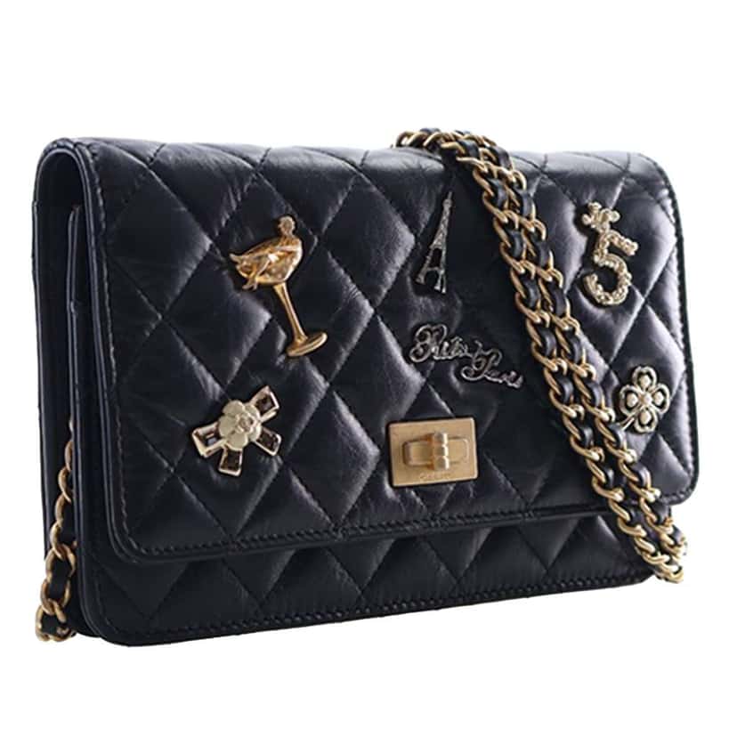 Chanel Quilted Aged Calfskin Reissue 2.55 Lucky Charms Wallet On Chain Black Leather Good condition - Inside View