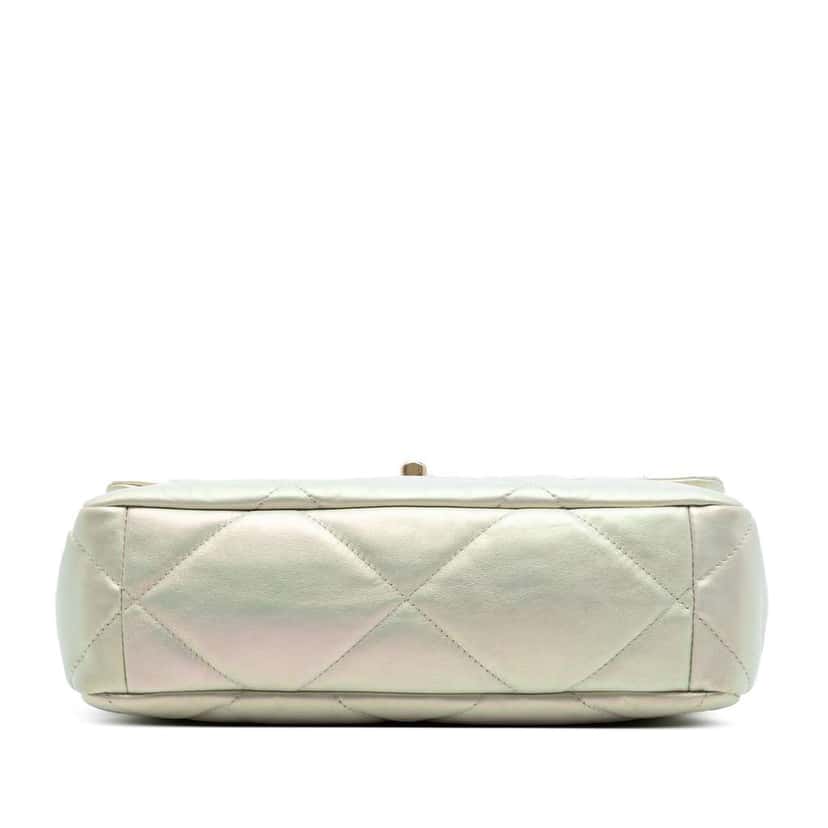 Chanel Large Iridescent Lambskin 19 Flap Silver Leather Very good condition - Inside View