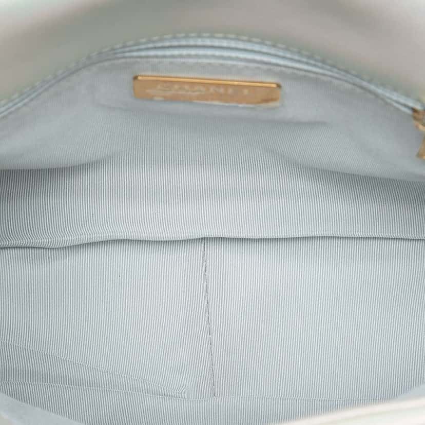 Chanel Large Iridescent Lambskin 19 Flap Silver Leather Very good condition - Model View