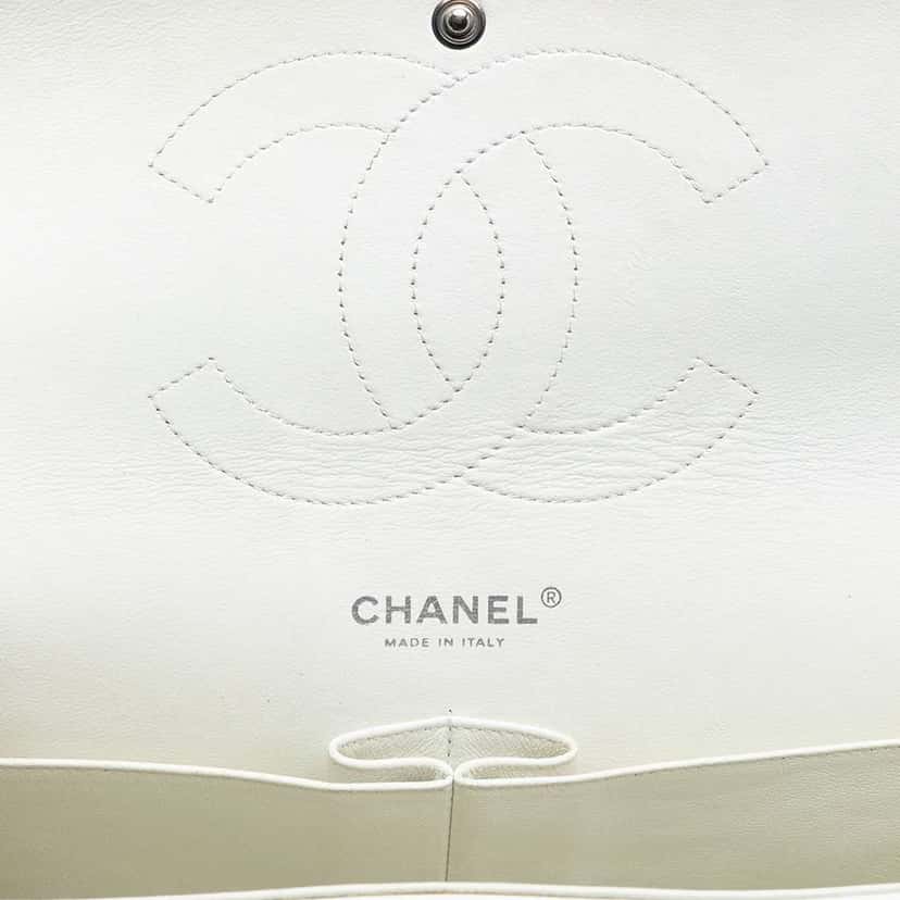 Chanel Jumbo Classic Caviar Double Flap White Leather Very good condition - Box View