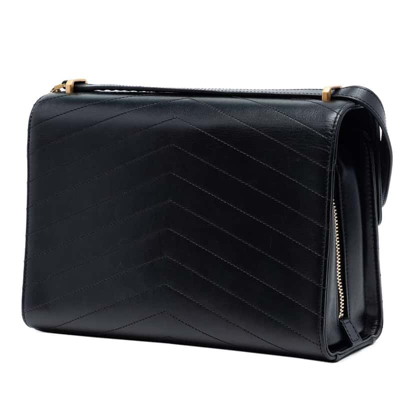 Chanel CC Chevron Calfskin Medal Flap Black Leather Very good condition - Back View