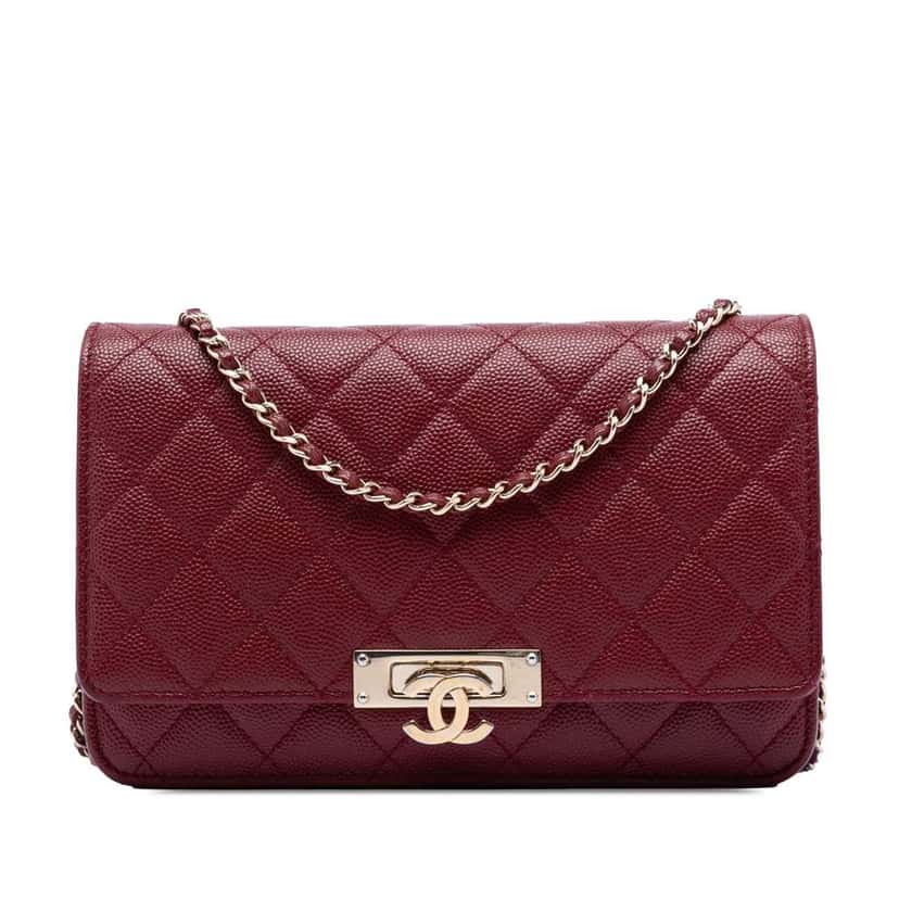 Chanel Quilted Caviar Golden Class Wallet On Chain Red Leather Very good condition - Front View