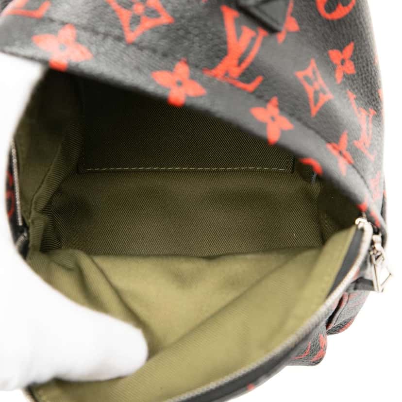 Louis Vuitton Limited Edition Monogram Infrarouge Mini Palm Springs Black Very good condition - Model View