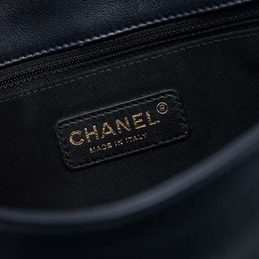 Chanel Medium Bicolor Calfskin Graphic Flap Blue Leather Very good condition - Box View