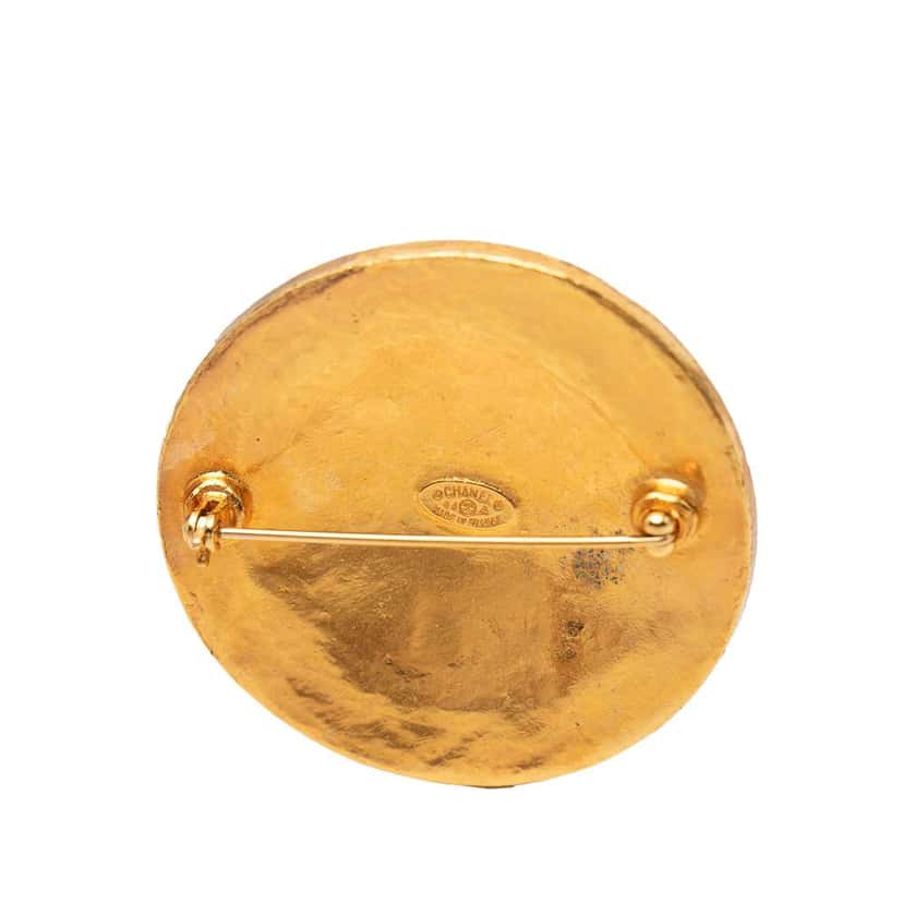 Chanel CC Gold Plated Medallion Round Brooch Gold Metal Very good condition - Inside View