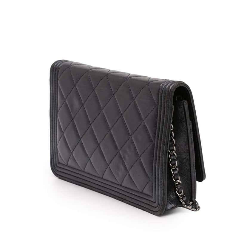 Chanel Quilted Lambskin Boy Wallet On Chain Blue Leather Very good condition - Back View