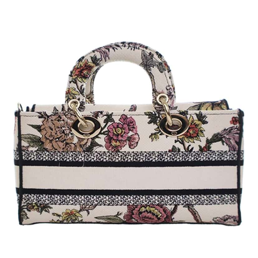 Dior Medium Embroidered Floral Canvas Lady D Joy White Canvas Very good condition - Model View