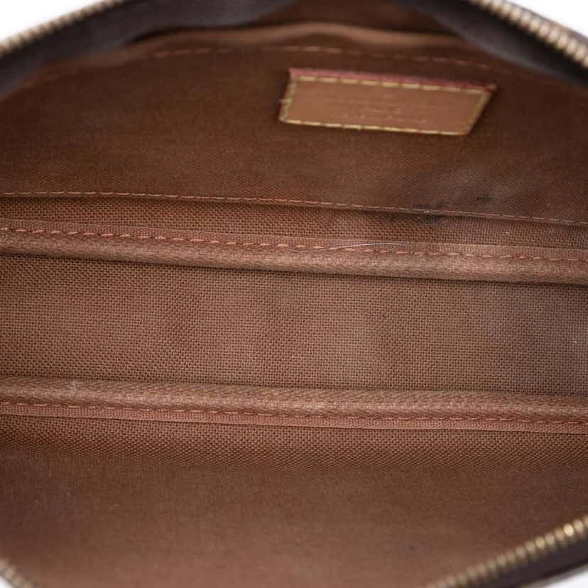 Louis Vuitton Monogram Multi Pochette Accessoires Brown Very good condition - Model View