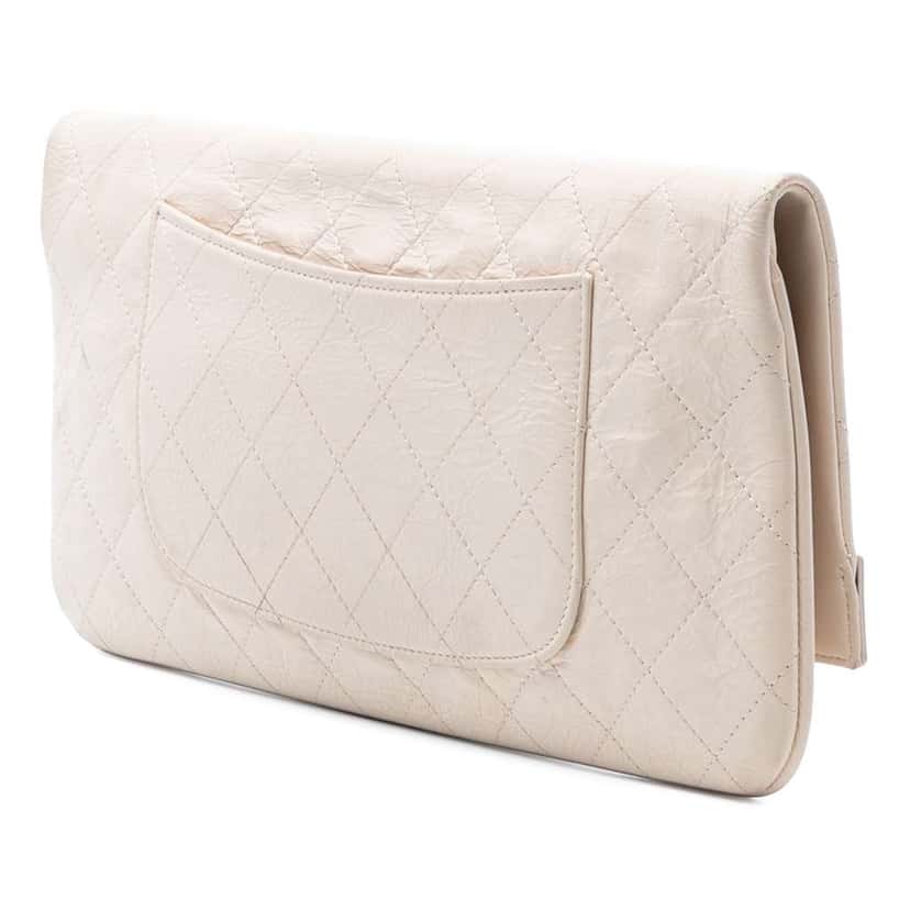 Chanel Large Shiny Crumpled Calfskin 31 Clutch White Leather Good condition - Back View