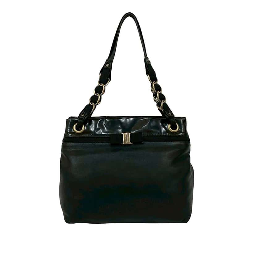 Salvatore Ferragamo Leather Vara Bow Shoulder Bag Black Leather Very good condition - Front View