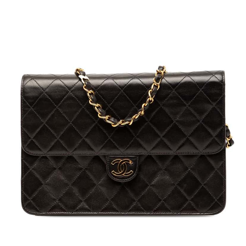 Chanel CC Quilted Lambskin Single Flap Black Leather Very good condition - Front View