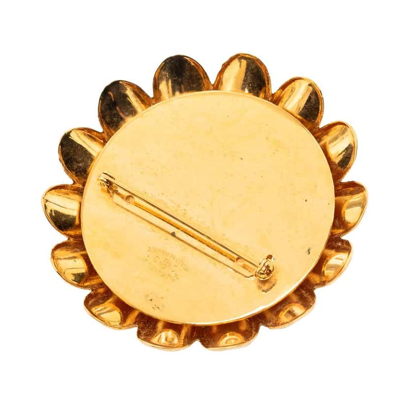 Chanel Gold Plated Faux Pearl Daisy Brooch Gold Metal Very good condition - Back View