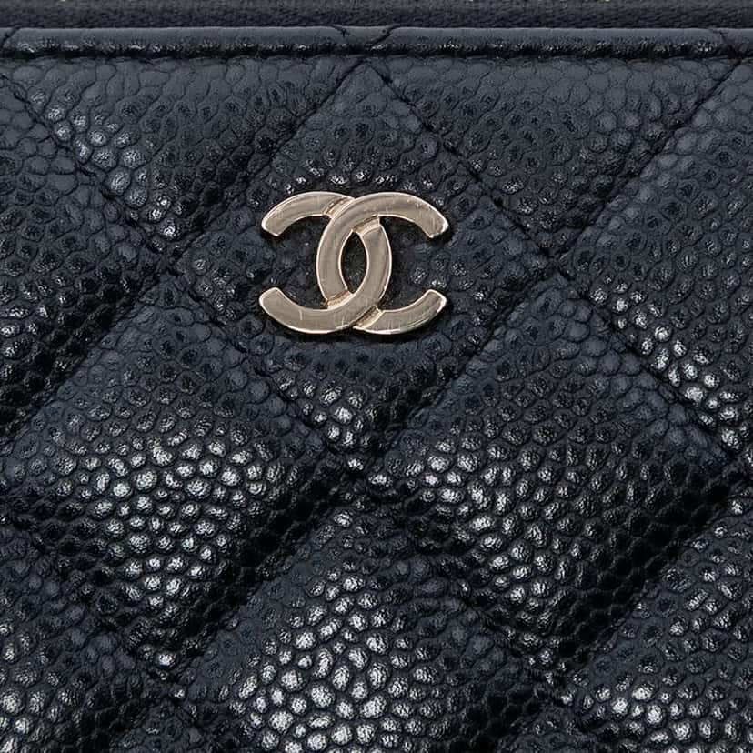 Chanel CC Quilted Caviar Zip Pouch Black Leather Good condition - Box View