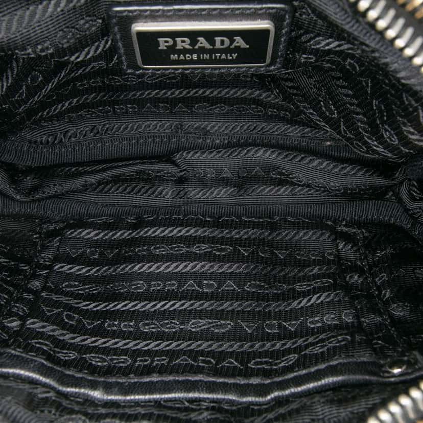 Prada Tessuto Fiocco Bow Crossbody Black Good condition - Model View