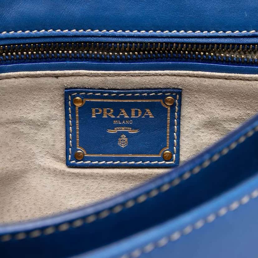 Prada City Calf Pattina Crossbody Blue Leather Very good condition - Box View