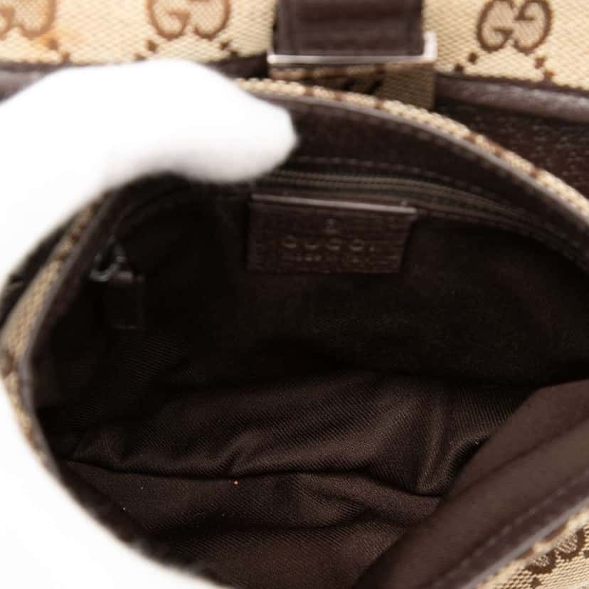 Gucci GG Canvas Belt Bag Brown Canvas Good condition - Model View