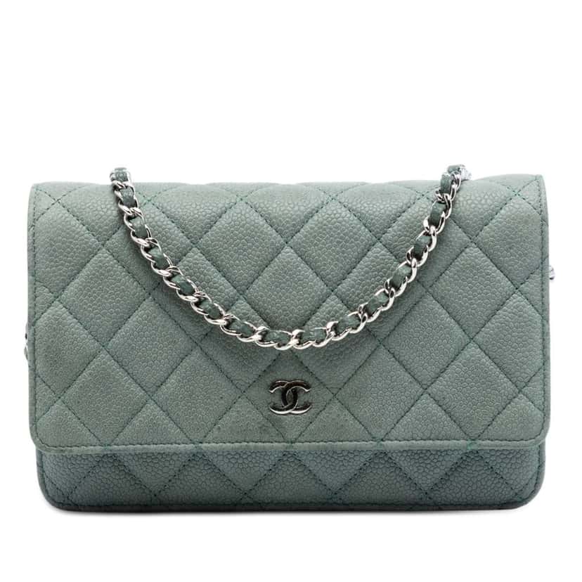 Chanel CC Quilted Caviar Wallet on Chain Blue Leather Very good condition - Front View