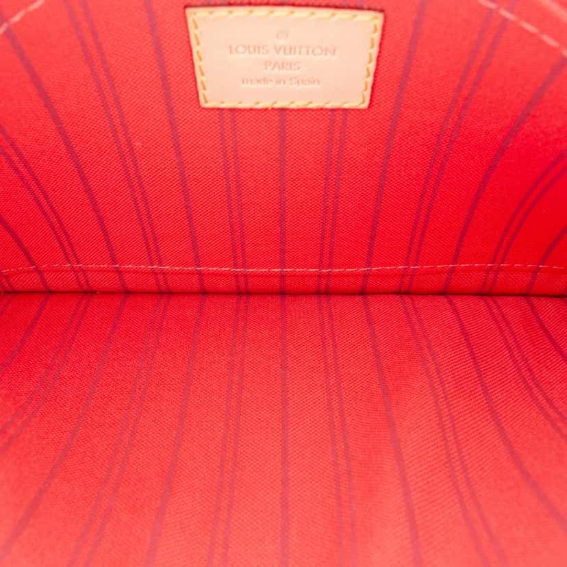 Louis Vuitton Monogram Neverfull MM Pouch Brown Very good condition - Model View