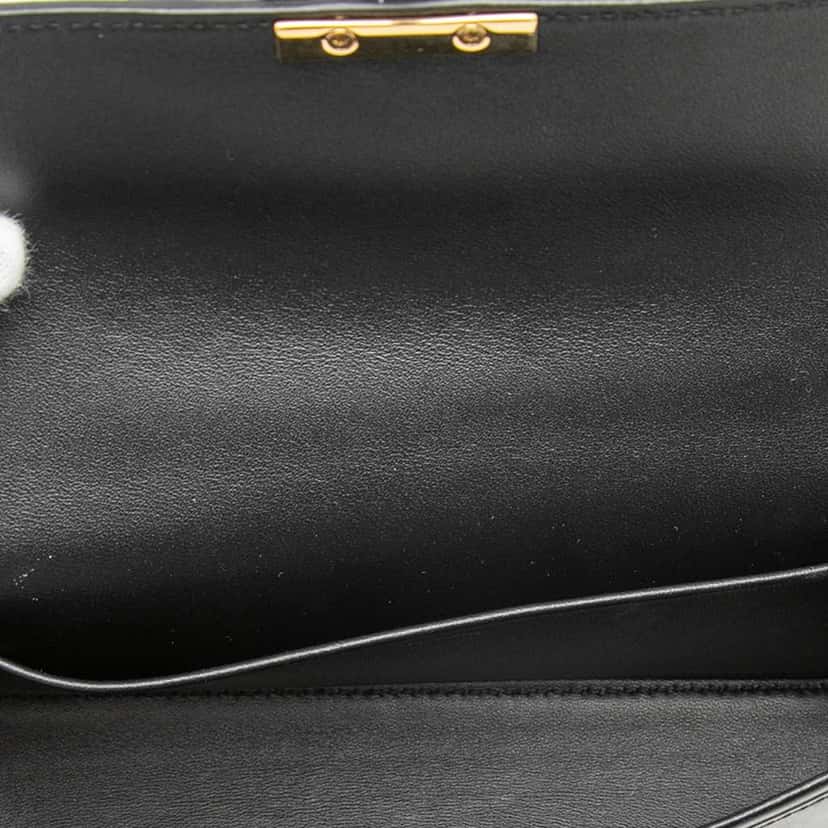 Celine Smooth Calfskin Cuir Triomphe Chain Shoulder Bag Black Leather Very good condition - Model View