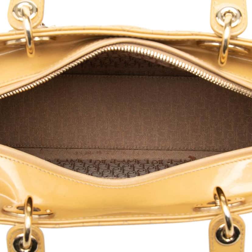 Dior Large Patent Cannage Lady Dior Brown Leather Very good condition - Model View