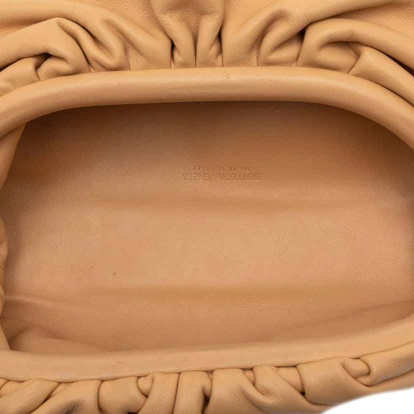 Bottega Veneta Lambskin Belt Chain Pouch Brown Leather Very good condition - Model View