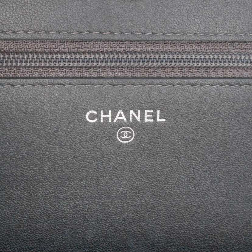 Chanel CC Studded Lambskin Camellia Wallet On Chain Black Leather Very good condition - Box View
