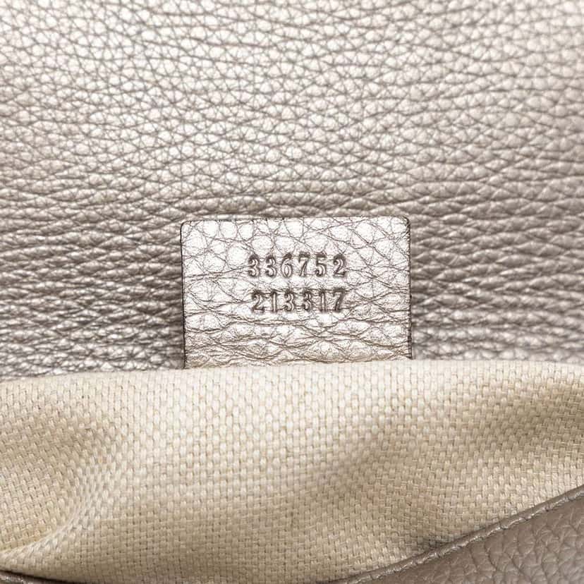 Gucci Medium Metallic Leather Soho Chain Flap Crossbody Gold Leather Very good condition - Box View
