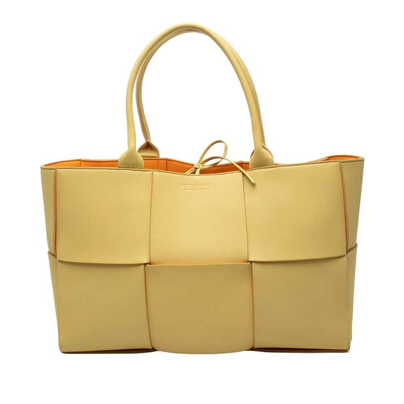 Bottega Veneta Medium Nappa Maxi Intrecciato Arco Tote Yellow Leather Very good condition - Front View