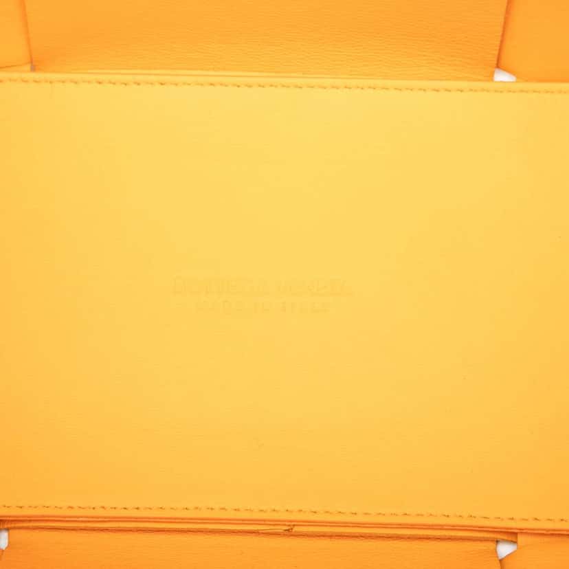 Bottega Veneta Medium Nappa Maxi Intrecciato Arco Tote Yellow Leather Very good condition - Box View
