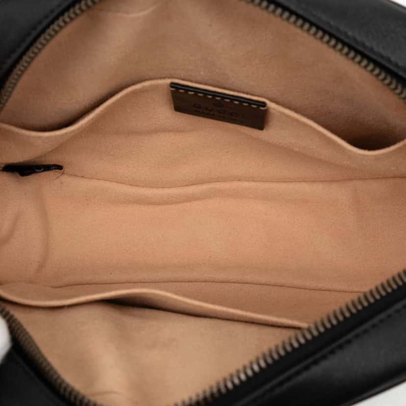 Gucci GG Marmont Matelasse Leather Belt Bag Black Leather Very good condition - Model View