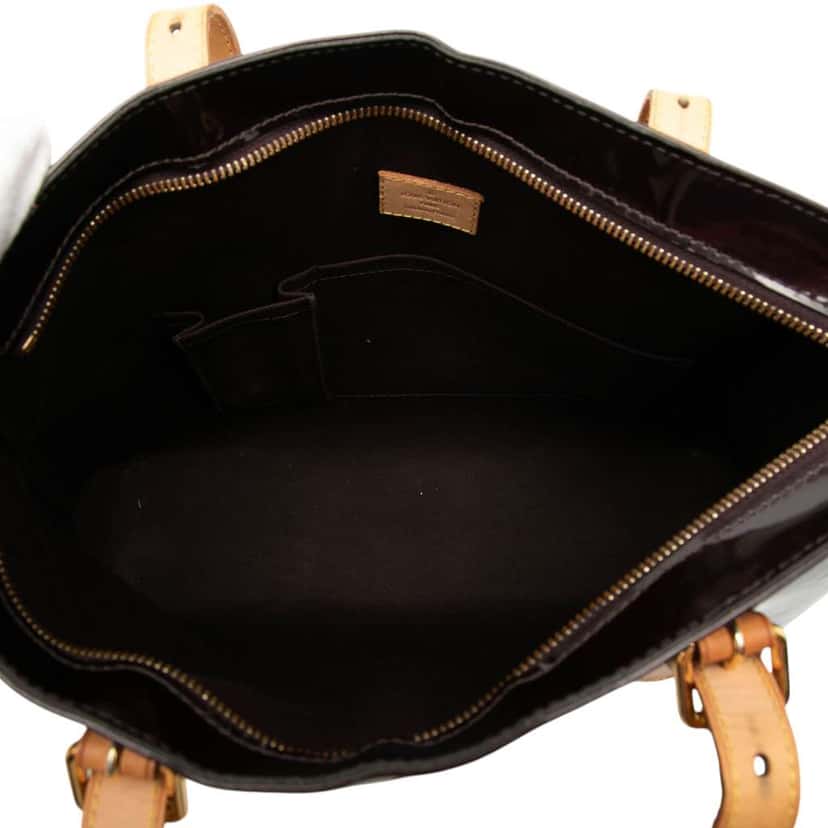 Louis Vuitton Monogram Vernis Brentwood Purple Leather Good condition - Model View