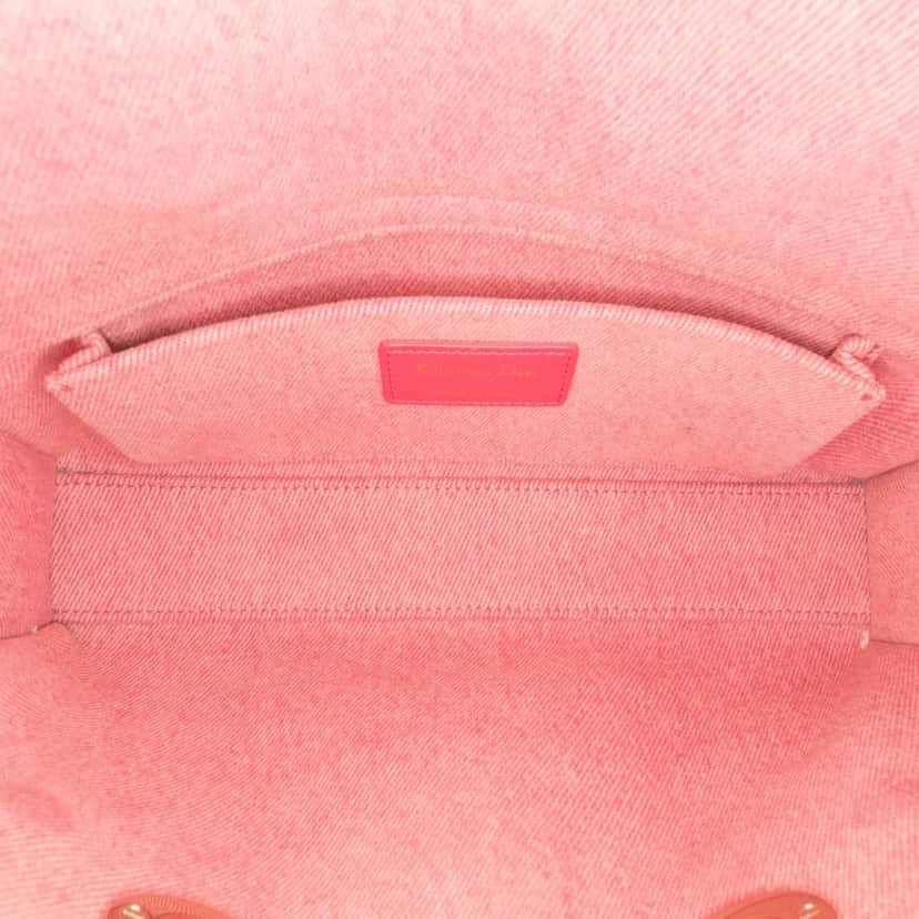 Dior Medium Denim Macrocannage Lady D Joy Pink Denim Very good condition - Model View