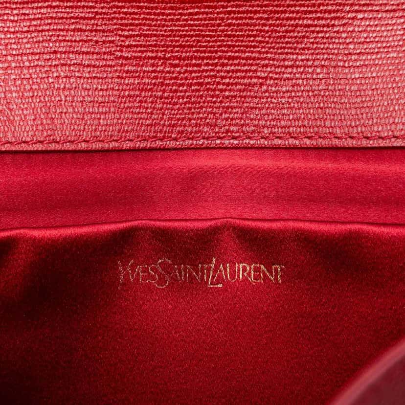 Saint Laurent Textured Leather Chyc Ligne Clutch Red Leather Very good condition - Box View