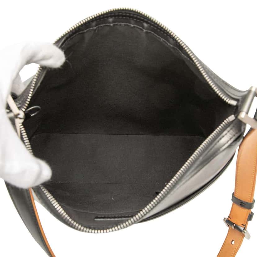 Louis Vuitton Monogram Mat Sutter Grey Leather Very good condition - Model View