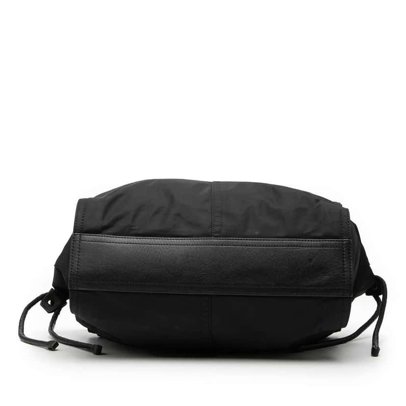 Burberry Nylon Packable Buckleigh Tote Black Very good condition - Inside View