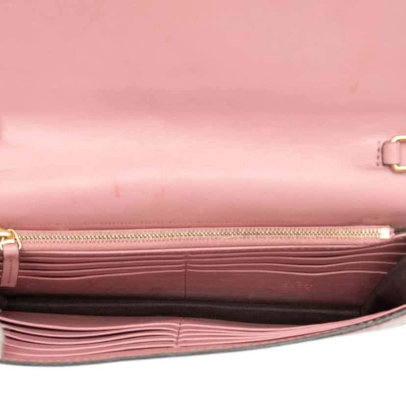 Gucci Guccissima Interlocking G Wallet On Chain Pink Leather Very good condition - Model View