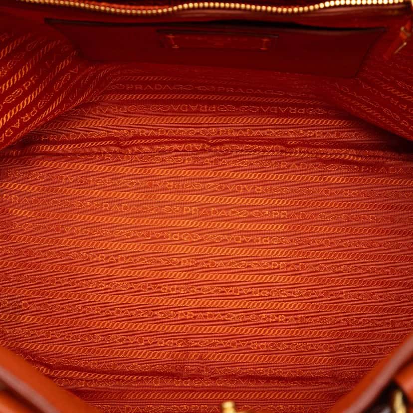 Prada Vitello Daino Open Convertible Tote Orange Leather Very good condition - Model View