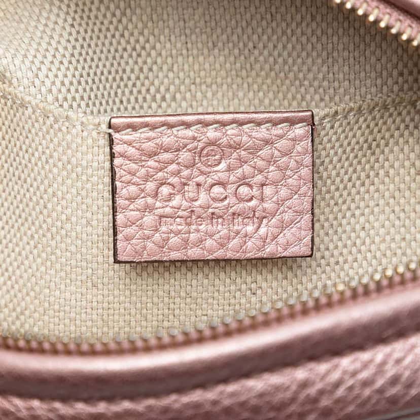 Gucci Mini Metallic Pebbled Calfskin Soho Chain Crossbody Pink Leather Very good condition - Box View