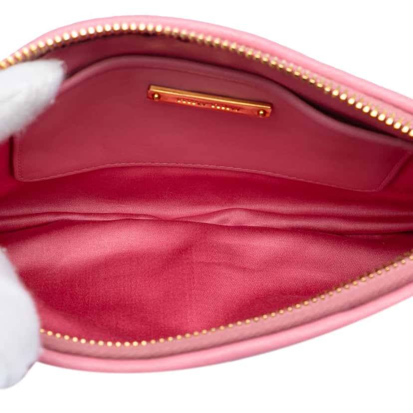 Miu Miu Matelasse Lambskin Leather Clutch Pink Leather Very good condition - Model View