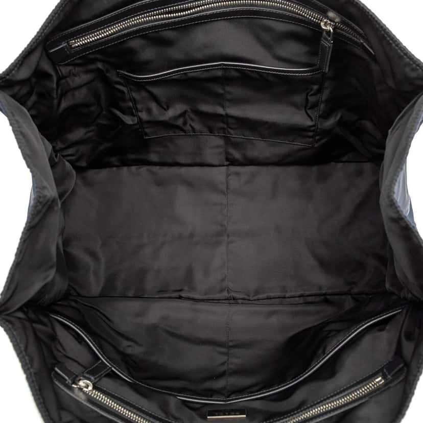 Prada Tessuto Tote Blue Very good condition - Model View