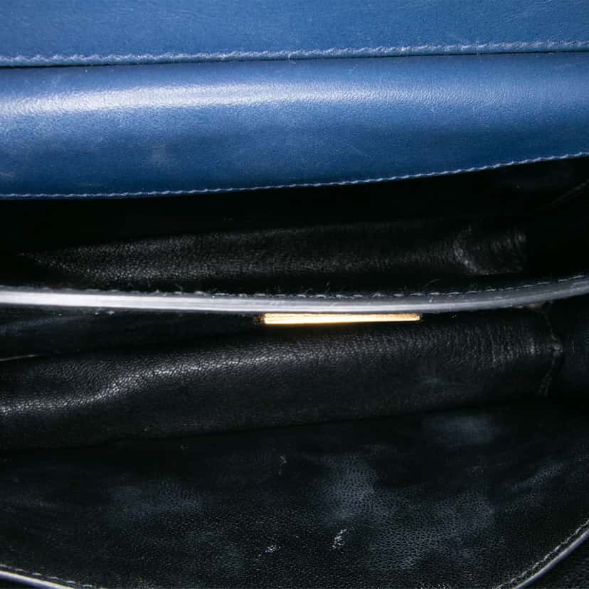 Prada Saffiano Trimmed City Calf Cahier Crossbody Blue Leather Very good condition - Model View