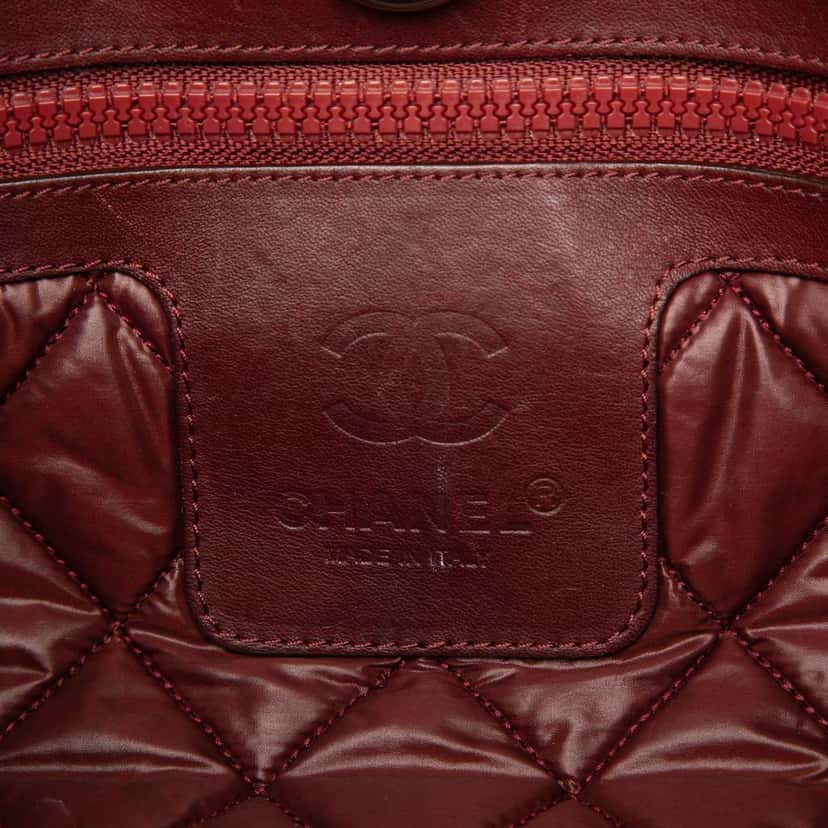 Chanel Medium Quilted Nylon Coco Cocoon Tote Black Very good condition - Box View