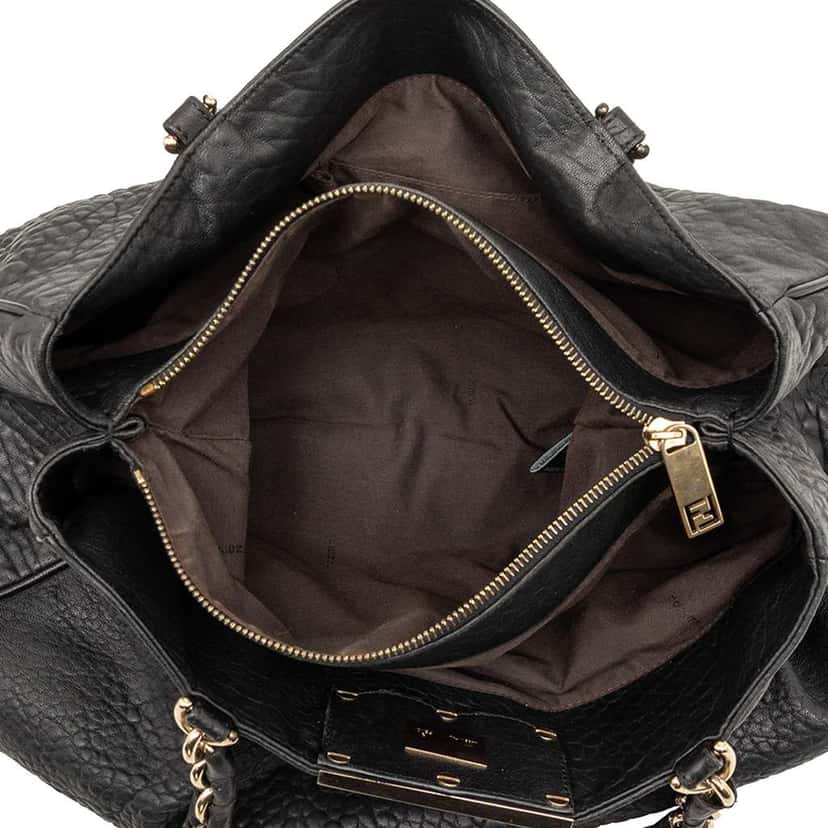 Fendi Large Pebbled Calfskin Mia Shoulder Bag Black Leather Very good condition - Model View