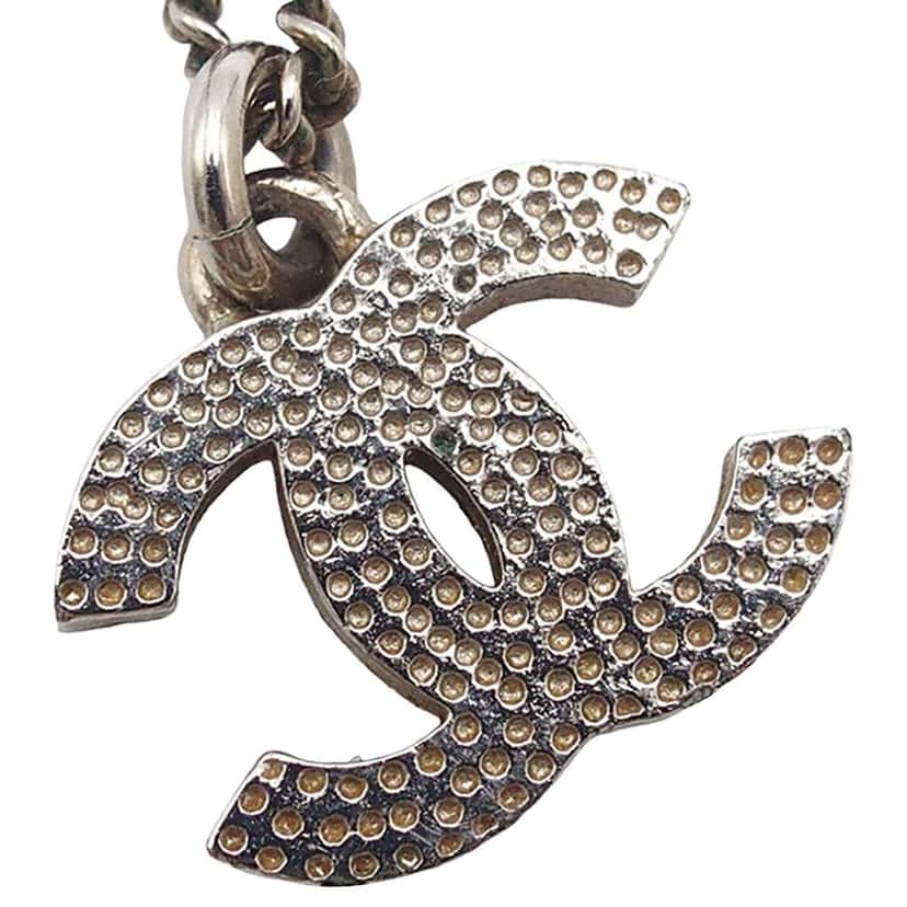 Chanel CC Silver Plated Rhinestone Pendant Necklace Silver Metal Very good condition - Model View