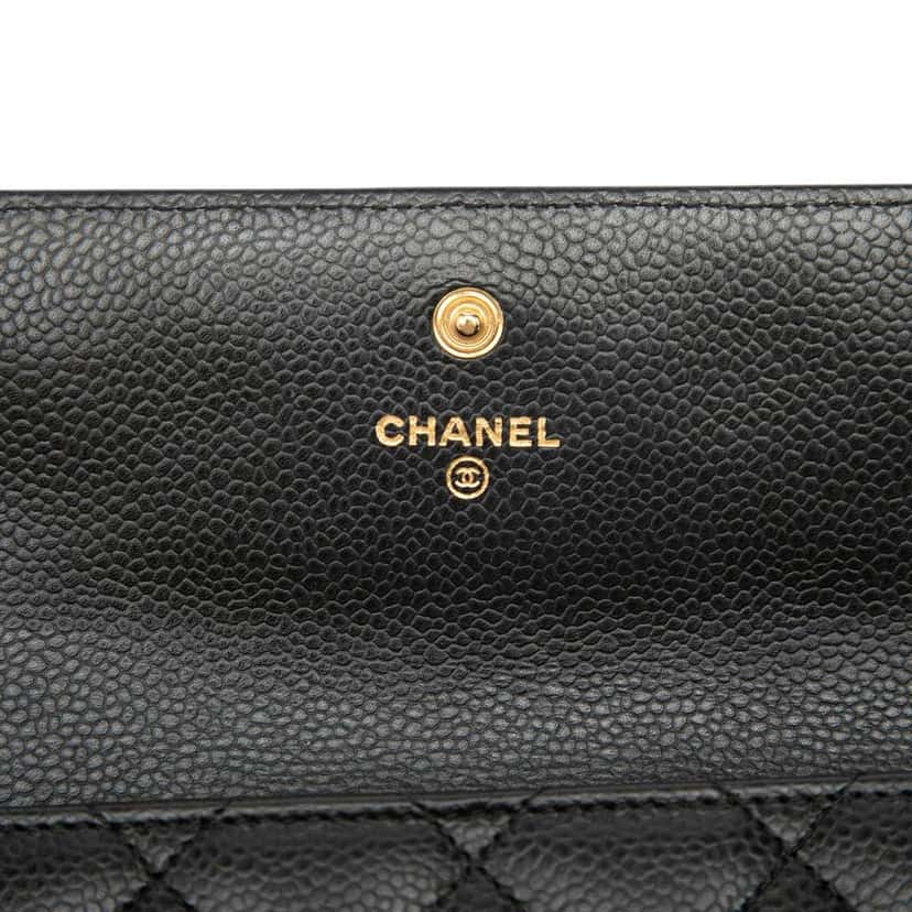 Chanel CC Quilted Caviar Flap Long Wallet Black Leather Very good condition - Box View